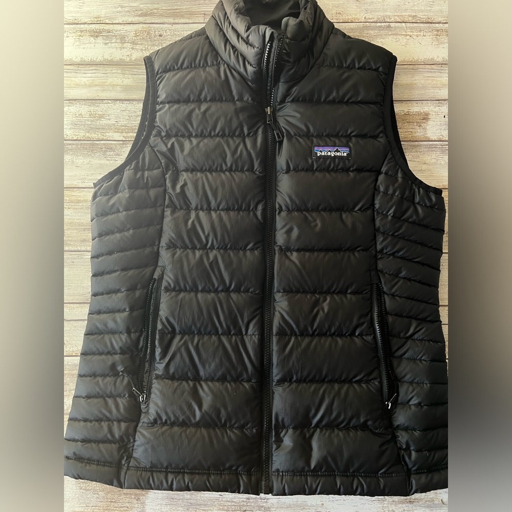 Patagonia Women's Down Sweater Vest Size S Small Black